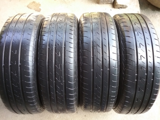 ยางBRIDGESTONE 195 65R15 ปี2014 สภาพสวยดอกเยอะมากคุ้มสุดๆ ยางBRIDGESTONE 195 65R15 ปี2014 สภาพสวยดอกเยอะมากคุ้มสุดๆ