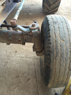 ขายรถไถ FORD. อุปกรณ์ผาน3. เครื่องดี. เกียดี. หางยกได้ปกติ