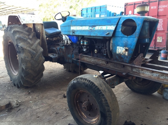 ขายรถไถ FORD. อุปกรณ์ผาน3. เครื่องดี. เกียดี. หางยกได้ปกติ