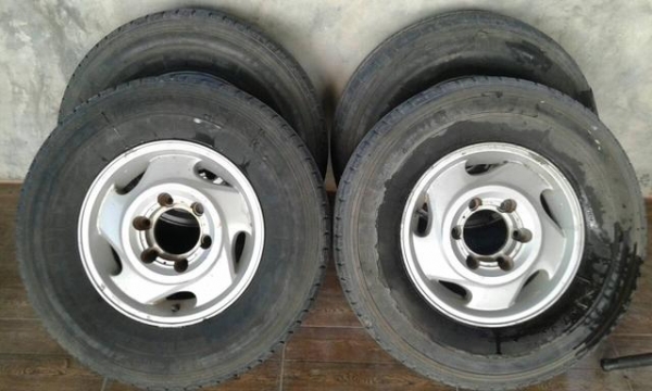 แม็กisuzuพร้อมยางชุดละ 3,800 บาทเท่านั้น