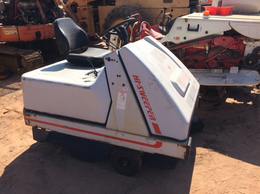 รถกวาดถนน รถดูดฝุ่นถนน โตโยต้า