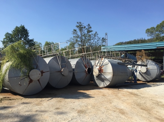 ขายถัง Silo อาหารสัตว์ ขนาด 6000 ลิตร และ 9000 ลิตร มีหลายใบ สภาพสวยพร้อใช้