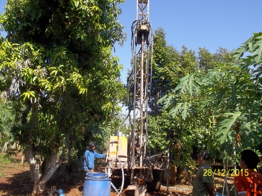 ขายรถเจาะบ่อบาดาล ระบบไฮโดรลิคและอุปกรณ์พร้อม