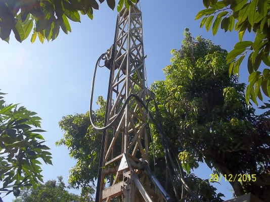 ขายรถเจาะบ่อบาดาล ระบบไฮโดรลิคและอุปกรณ์พร้อม