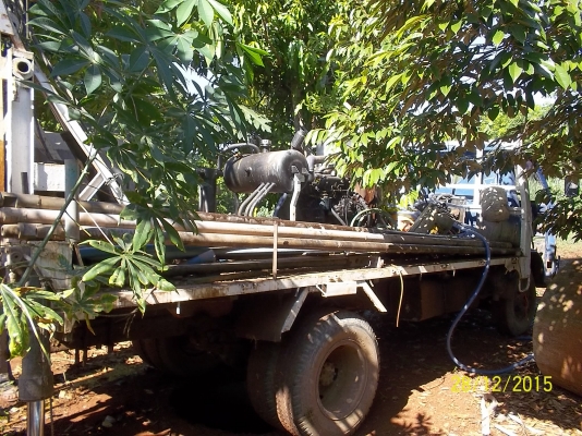 ขายรถเจาะบ่อบาดาล ระบบไฮโดรลิคและอุปกรณ์พร้อม