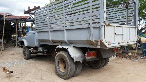 หกล้อดั๊มสวยๆ เดิมๆ 130 แรง Da640