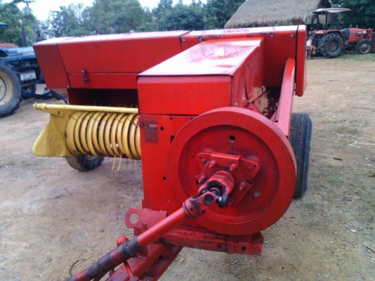 เครื่องอัดฟาง NEW HOLLAND รุ่น 276