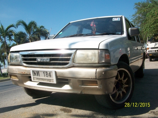 ISUZU VAN เครื่องแน่น สภาพดี สีสวยงาม พร้อมใช้งาน