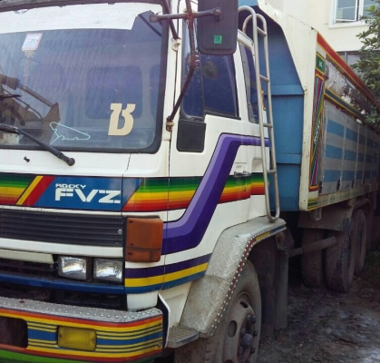 สิบล้อ อีซูชุ FVZ12MY 175 ดั้ม สโลส 2เพา สภาพดีสวยบางเดิมทั้งคัน ทะเบียนพร้อมโอน ราคา 625,000บ ต่อรอง