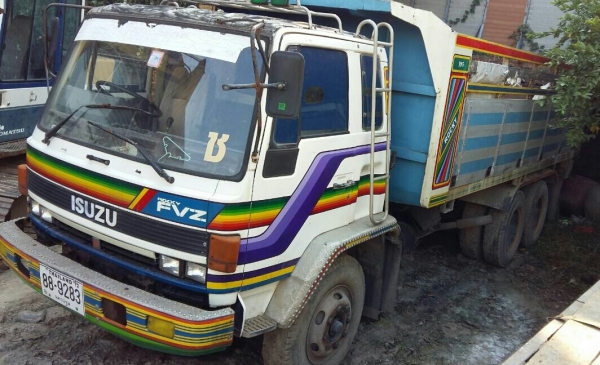 สิบล้อ อีซูชุ FVZ12MY 175 ดั้ม สโลส 2เพา สภาพดีสวยบางเดิมทั้งคัน ทะเบียนพร้อมโอน ราคา 625,000บ ต่อรอง สิบล้อ อีซูชุ FVZ12MY 175 ดั้ม สโลส 2เพา สภาพดีสวยบางเดิมทั้งคัน ทะเบียนพร้อมโอน ราคา 625,000บ ต่อรอง