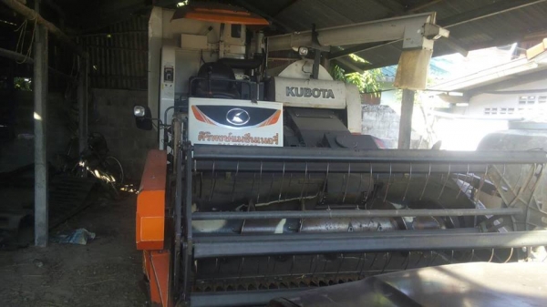 ขายรถเกี่ยวข้าว KUBOTA DC95GM รถสวยสภาพพร้อมใช้งาน เอกสารพร้อมโอน สนใจโทร 090-8588220คุณนะ 093-3258446คุณบิว หรือเข้าดูสินค้าอื่นๆได้ที่ www.truck.in.th/498 หรือเพจFacebook ณรงค์ ซื้อขายรถมือสอง (เว็บไซต์ส่วนตัว) หรือFacebook ตลาดรถมือสอง คุณนะ ขายรถเกี่ยวข้าว KUBOTA DC95GM รถสวยสภาพพร้อมใช้งาน เอกสารพร้อมโอน สนใจโทร 090-8588220คุณนะ 093-3258446คุณบิว หรือเข้าดูสินค้าอื่นๆได้ที่ www.truck.in.th/498 หรือเพจFacebook ณรงค์ ซื้อขายรถมือสอง (เว็บไซต์ส่วนตัว) หรือFacebook ตลาดรถมือสอง คุณนะ