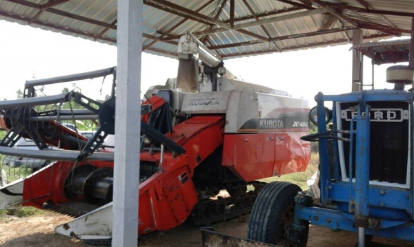 ขายรถเกี่ยวข้าว KUBOTA DC68G ใช้งานน้อย 1959ชม. สภาพพร้อมใช้งาน เอกสารพร้อมโอน สนใจโทร 090-8588220คุณนะ 093-3258446คุณบิว หรือเข้าดูสินค้าอื่นๆได้ที่ www.truck.in.th/498 หรือเพจFacebook ณรงค์ ซื้อขายรถมือสอง (เว็บไซต์ส่วนตัว) หรือFacebook คุณนะ รถบรรทุก ขายรถเกี่ยวข้าว KUBOTA DC68G ใช้งานน้อย 1959ชม. สภาพพร้อมใช้งาน เอกสารพร้อมโอน สนใจโทร 090-8588220คุณนะ 093-3258446คุณบิว หรือเข้าดูสินค้าอื่นๆได้ที่ www.truck.in.th/498 หรือเพจFacebook ณรงค์ ซื้อขายรถมือสอง (เว็บไซต์ส่วนตัว) หรือFacebook คุณนะ รถบรรทุก
