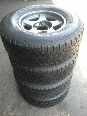 Max + Yokohama AT 265/70/16 ปี11 สวยๆ 1ชุด