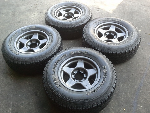 Max + Yokohama AT 265/70/16 ปี11 สวยๆ 1ชุด