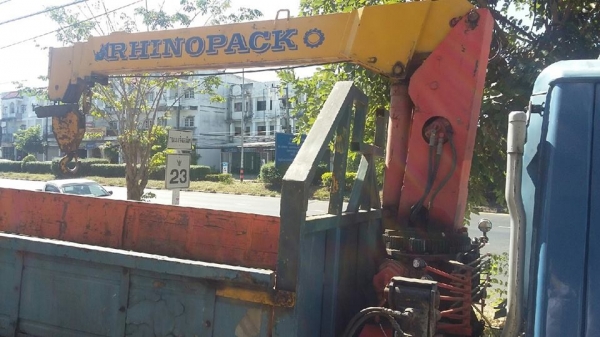 ขายรถ6ล้อ NPR110แรง ติดเครน 3ปลอก2ชัก สภาพพร้อมใช้งาน เอกสารพร้อมโอน สนใจโทร 090-8588220คุณนะ 093-3258446คุณบิว หรือเข้าดูสินค้าอื่นๆได้ที่ www.truck.in.th/498 หรือเพจFacebook ณรงค์ ซื้อขายรถมือสอง (เว็บไซต์ส่วนตัว) หรือFacebook คุณนะ รถบรรทุก