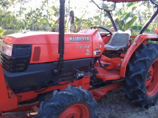 ขายรถไถ KUBOTA L4508 อุปกรณ์ครบ ดันหน้า ผานหลัง โรตารี่ ใช้งาน1607ชม. สภาพพร้อมใช้งาน เอกสารพร้อมโอน สนใจโทร 090-8588220คุณนะ 093-3258446คุณบิว หรือเข้าดูสินค้าอื่นๆได้ที่ www.truck.in.th/498 หรือเพจFacebook ณรงค์ ซื้อขายรถมือสอง (เว็บไซต์ส่วนตัว) หรือFac