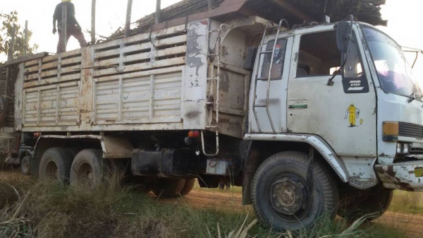 ขายดั้ม2เพลา ร็อกกี้175แรง เครื่องดีแคชซีสวย สภาพพร้อมใช้งาน เอกสารพร้อมโอน สนใจโทร 090-8588220คุณนะ 093-3258446คุณบิว หรือเข้าดูสินค้าอื่นๆได้ที่ www.truck.in.th/498 หรือเพจFacebook ณรงค์ ซื้อขายรถมือสอง (เว็บไซต์ส่วนตัว) หรือFacebook คุณนะ รถบรรทุก