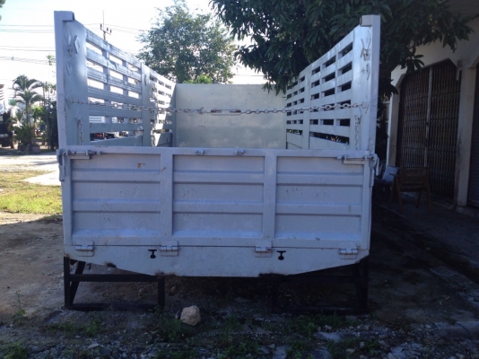 ขายกะบะไม่ดั้มสิบล้อ 6 เมตร