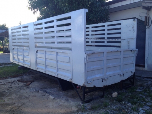 ขายกะบะไม่ดั้มสิบล้อ 6 เมตร