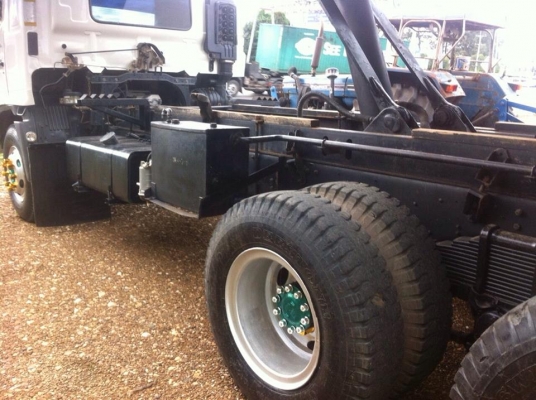 ขายดั้ม2เพลา HINO 260แรง ปี47 เครื่องดีแคชซีสวย ยางดี ภายในสวย แอร์เย็น สภาพพร้อมใช้งาน เอกสารพร้อมโอน ราคา1.4ล้าน จัดไฟแนนซ์ได้ 1.2ล้าน สนใจโทร 090-8588220คุณนะ 093-3258446คุณบิว หรือเข้าดูสินค้าอื่นๆได้ที่ www.truck.in.th/498 หรือเพจFacebook ณรงค์ ซื้อข