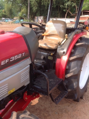 ขาย ยันม่าร์EF352T 4WD มีใบดันหน้า ผาน6