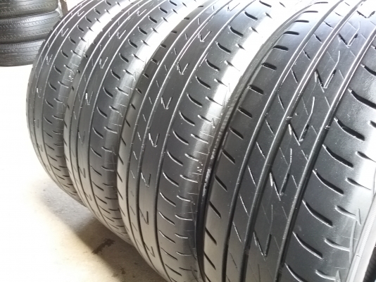 ยางบริดจสโตน 185 60R15 ปี2014 สภาพสวย ดอกเยอะมากๆ ไม่มีปะ