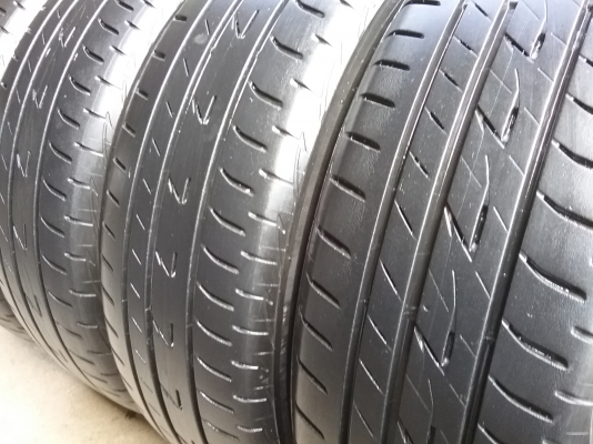 ยางบริดจสโตน 185 60R15 ปี2014 สภาพสวย ดอกเยอะมากๆ ไม่มีปะ