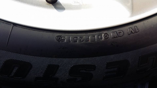 ขายงล้อแม็ก dmax 17" พร้อมยางปี15 สนใจติดต่อตาเล็ก ล้อและยาง 081-3747940 ครับ ขายงล้อแม็ก dmax 17" พร้อมยางปี15 สนใจติดต่อตาเล็ก ล้อและยาง 081-3747940 ครับ