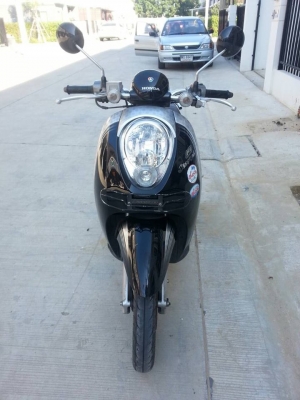 Honda Scoopy i ปี 2554(ทะเบียนสวย 77 ) สีดำเทา รุ่น Prestige guy รถสวยดูดี แนวคลาสสิค