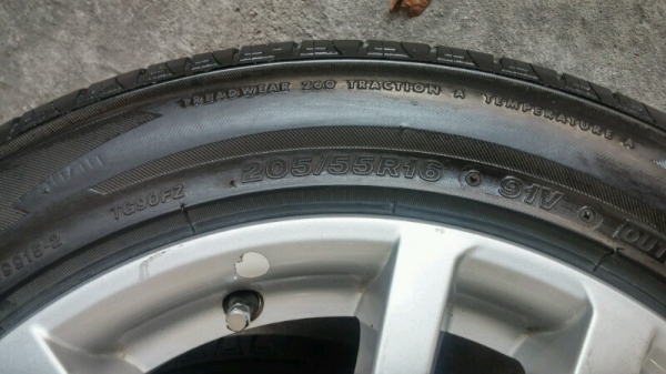 ล้อแม็กขอบ16พร้อมยางบริสโตนสภาพดี