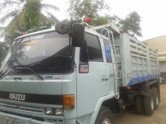 รถ 10ล้อIsuzu 210  ติดต่อ080-1405528