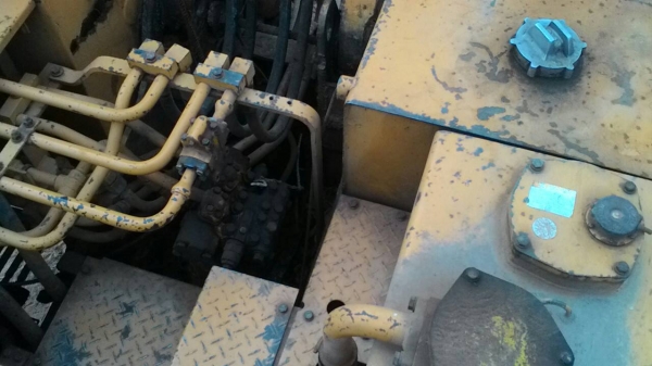 ขายรถขุดแบ็คโคkomatsu pc120-3 สภาพพร้อมใช้งาน