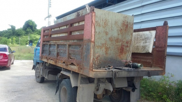 รถดั๊มบรรทุก 6 ล้อ ยี่ห้อ DAIHATSU รถดั๊มบรรทุก 6 ล้อ ยี่ห้อ DAIHATSU