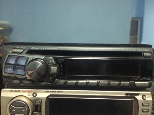 Alpine CDA-9825J CD-RW ปรีเอ้า1ชุด คุมกล่องCD มือ2 ญี่ปุ่น