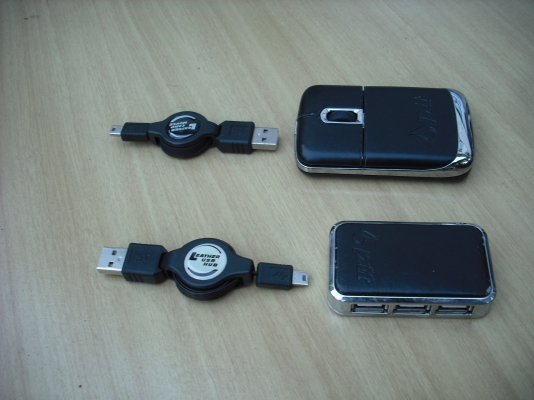 เมาท์และตัวต่อ USB แบบพกพา