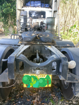 ขายรถบรรทุกหัวลากหางพื้นเรียบ ISUZU DECA 270 แรงม้าปี 2547 หางพื้นเรียบ RCK 3 เพลาปี 2546 ราคา 1600000