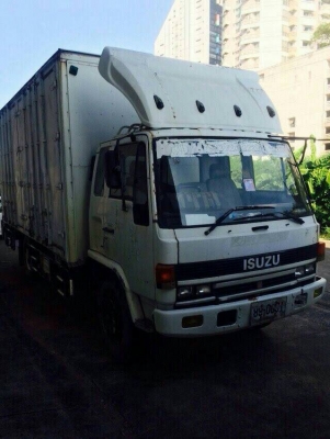 ขายรถ 385,000บ หกล้อ อีซูซุ FSR 11H165ปี35 บรรทุกตู้ 10บาน ช่วงยาว6.50ม สภาพดีเดิมๆสวยพร้อมใช้ ทะเบียนพร้อมโอน