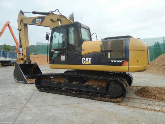 ขายรถแบคโฮ CAT 320D รถญี่ปุ่น เอกสารอินวอย ราคา 2100000