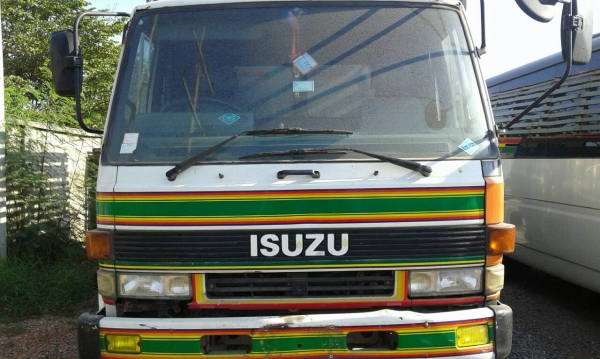 สิบล้อ อีซูซุ ยกหัวร็อค JCM 175 เพาเดียว แอร์ ทิฟฟี พ.เวอร์ ช่วงยาว6.30ม สภาพดีสวยๆพร้อมใช้งาน ใช้ 2ระบบ น้ำมัน+ก๊าส NGV  แบบประหยัด ทะเบียนพร้อมโอน