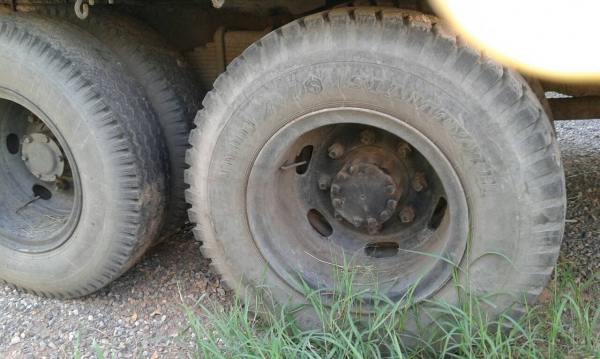 สิบล้อ อีซูซุ ยกหัวร็อค JCM 175 เพาเดียว แอร์ ทิฟฟี พ.เวอร์ ช่วงยาว6.30ม สภาพดีสวยๆพร้อมใช้งาน ใช้ 2ระบบ น้ำมัน+ก๊าส NGV  แบบประหยัด ทะเบียนพร้อมโอน