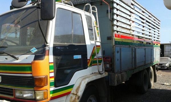 สิบล้อ อีซูซุ ยกหัวร็อค JCM 175 เพาเดียว แอร์ ทิฟฟี พ.เวอร์ ช่วงยาว6.30ม สภาพดีสวยๆพร้อมใช้งาน ใช้ 2ระบบ น้ำมัน+ก๊าส NGV  แบบประหยัด ทะเบียนพร้อมโอน