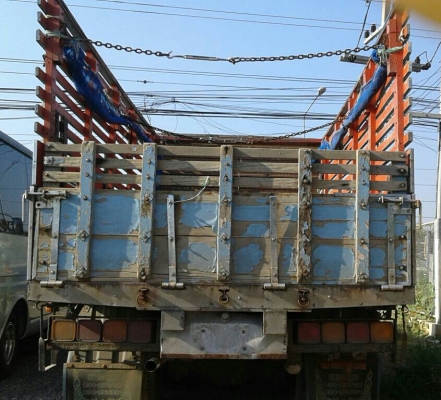 สิบล้อ อีซูซุ ยกหัวร็อค JCM 175 เพาเดียว แอร์ ทิฟฟี พ.เวอร์ ช่วงยาว6.30ม สภาพดีสวยๆพร้อมใช้งาน ใช้ 2ระบบ น้ำมัน+ก๊าส NGV  แบบประหยัด ทะเบียนพร้อมโอน