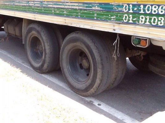 10 ล้อตู้เปียก 195 แรง ปี 2536 HINO FL3HNKA รถสภาพดี พร้อมใช้ รถสวยใช้ได้