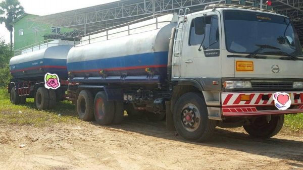 ขายรถน้ำบรรทุก 18 ล้อพ่วงแม่ลูก HINO FM3M 240 แรงม้า ลูกพ่วง 2 เพลา ราคา 1050000