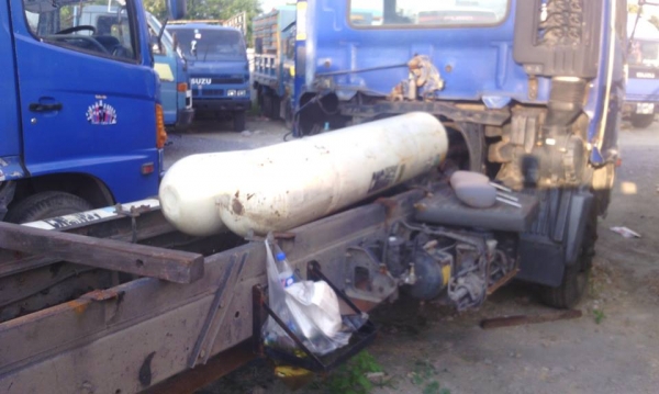 **2คัน 690,000 บ.ต่อรอง/// แพ็คคู่ หัว-คัสซี 6ล้อ HINO MEGA FC4J JO5C-150HP(CNGล้วน)ยูโร-2 ปี46 5.50ม. จำนวน2คัน ตามสภาพ เอกสารเล่มทะเบียน ม.79 **ขาย หัว-คัสซี HINO MEGA FC4J 150แรง CNG ล้วน 6ล้อช่วงยาว 5.50ม. ตามสภาพ จำนวน2คัน เอกสารเล่มทะเบียน ม.79 หรือ