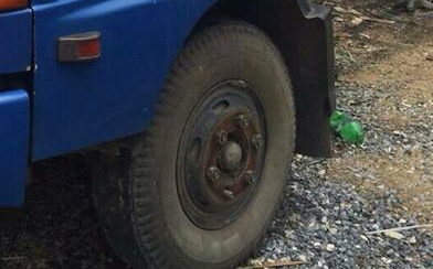 **2คัน 690,000 บ.ต่อรอง/// แพ็คคู่ หัว-คัสซี 6ล้อ HINO MEGA FC4J JO5C-150HP(CNGล้วน)ยูโร-2 ปี46 5.50ม. จำนวน2คัน ตามสภาพ เอกสารเล่มทะเบียน ม.79 **ขาย หัว-คัสซี HINO MEGA FC4J 150แรง CNG ล้วน 6ล้อช่วงยาว 5.50ม. ตามสภาพ จำนวน2คัน เอกสารเล่มทะเบียน ม.79 หรือ