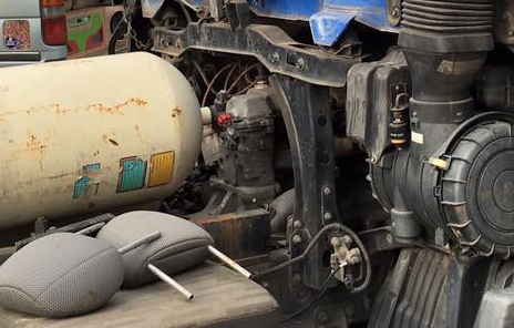 **2คัน 690,000 บ.ต่อรอง/// แพ็คคู่ หัว-คัสซี 6ล้อ HINO MEGA FC4J JO5C-150HP(CNGล้วน)ยูโร-2 ปี46 5.50ม. จำนวน2คัน ตามสภาพ เอกสารเล่มทะเบียน ม.79 **ขาย หัว-คัสซี HINO MEGA FC4J 150แรง CNG ล้วน 6ล้อช่วงยาว 5.50ม. ตามสภาพ จำนวน2คัน เอกสารเล่มทะเบียน ม.79 หรือ