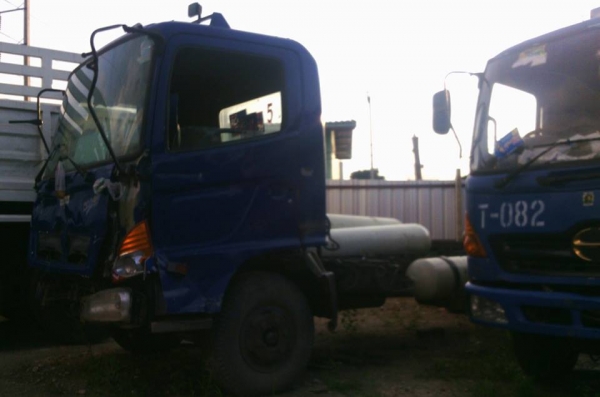 **2คัน 690,000 บ.ต่อรอง/// แพ็คคู่ หัว-คัสซี 6ล้อ HINO MEGA FC4J JO5C-150HP(CNGล้วน)ยูโร-2 ปี46 5.50ม. จำนวน2คัน ตามสภาพ เอกสารเล่มทะเบียน ม.79 **ขาย หัว-คัสซี HINO MEGA FC4J 150แรง CNG ล้วน 6ล้อช่วงยาว 5.50ม. ตามสภาพ จำนวน2คัน เอกสารเล่มทะเบียน ม.79 หรือ