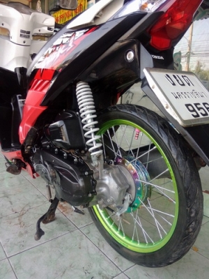 Honda Click 110i ลาย Street รถปี54 เครื่องดีๆแต่งลงล้อมาครับ
