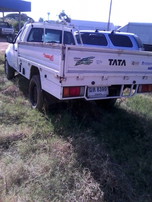 ทาทาเครื่องCNG เอกสารพร้อมโอนรถเดิมไม่มีอุบัติเหตครับแต่เครื่องพัง